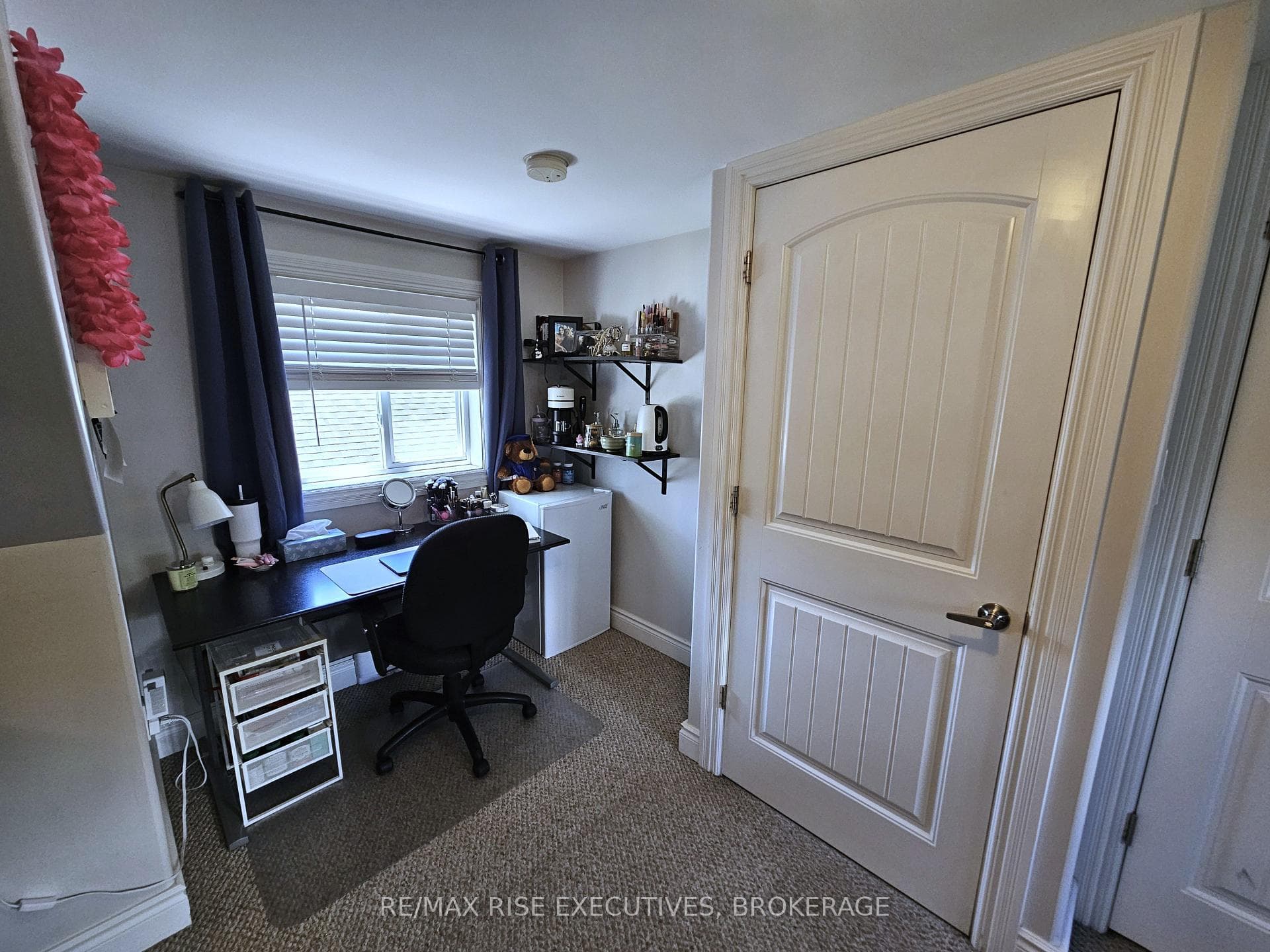 524 Frontenac Street photo 32