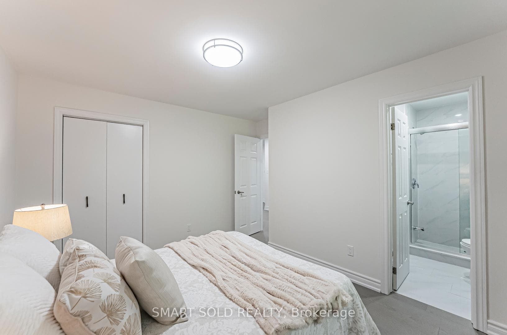 8412 Islington Avenue photo 27