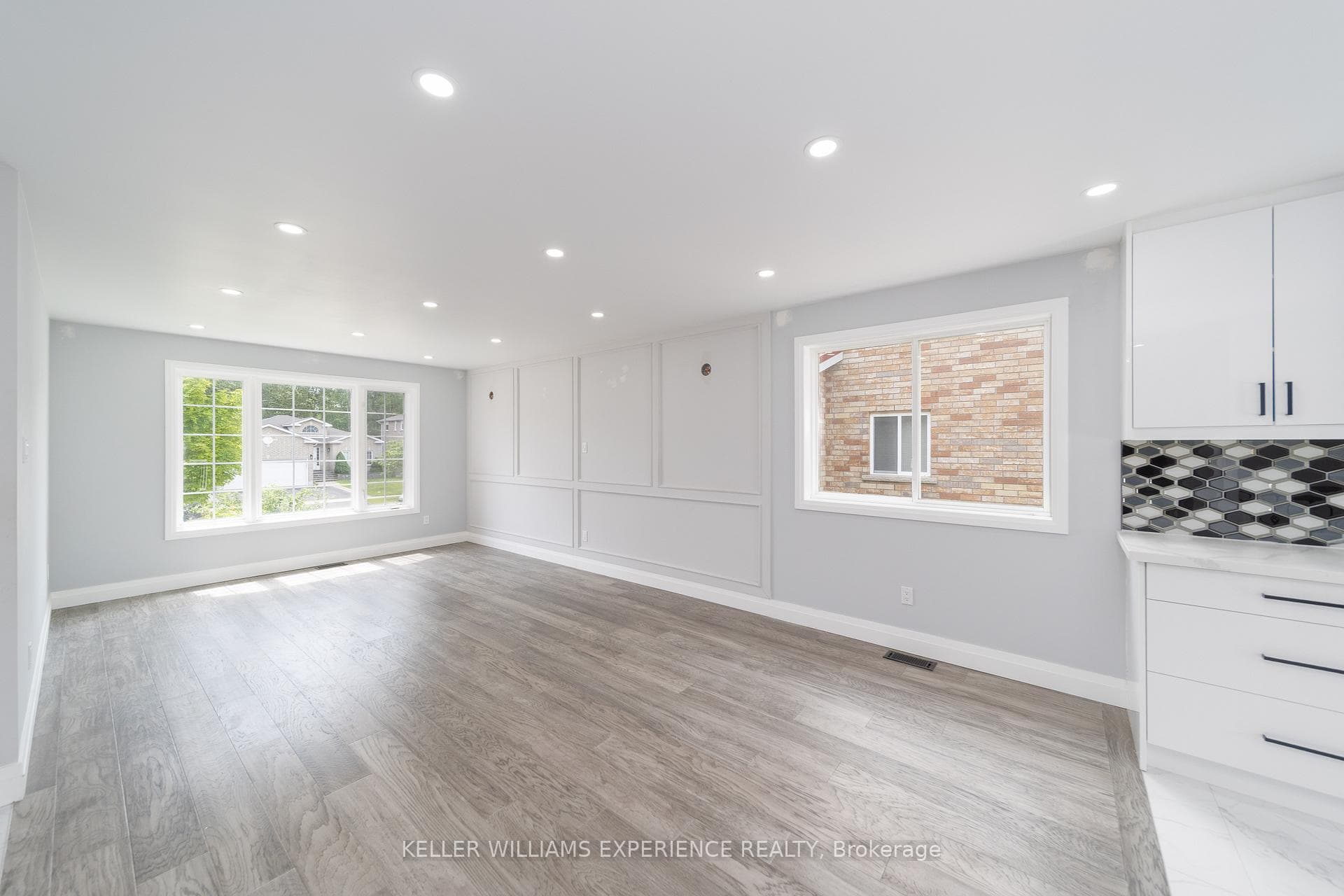 90 Sproule Drive photo 6