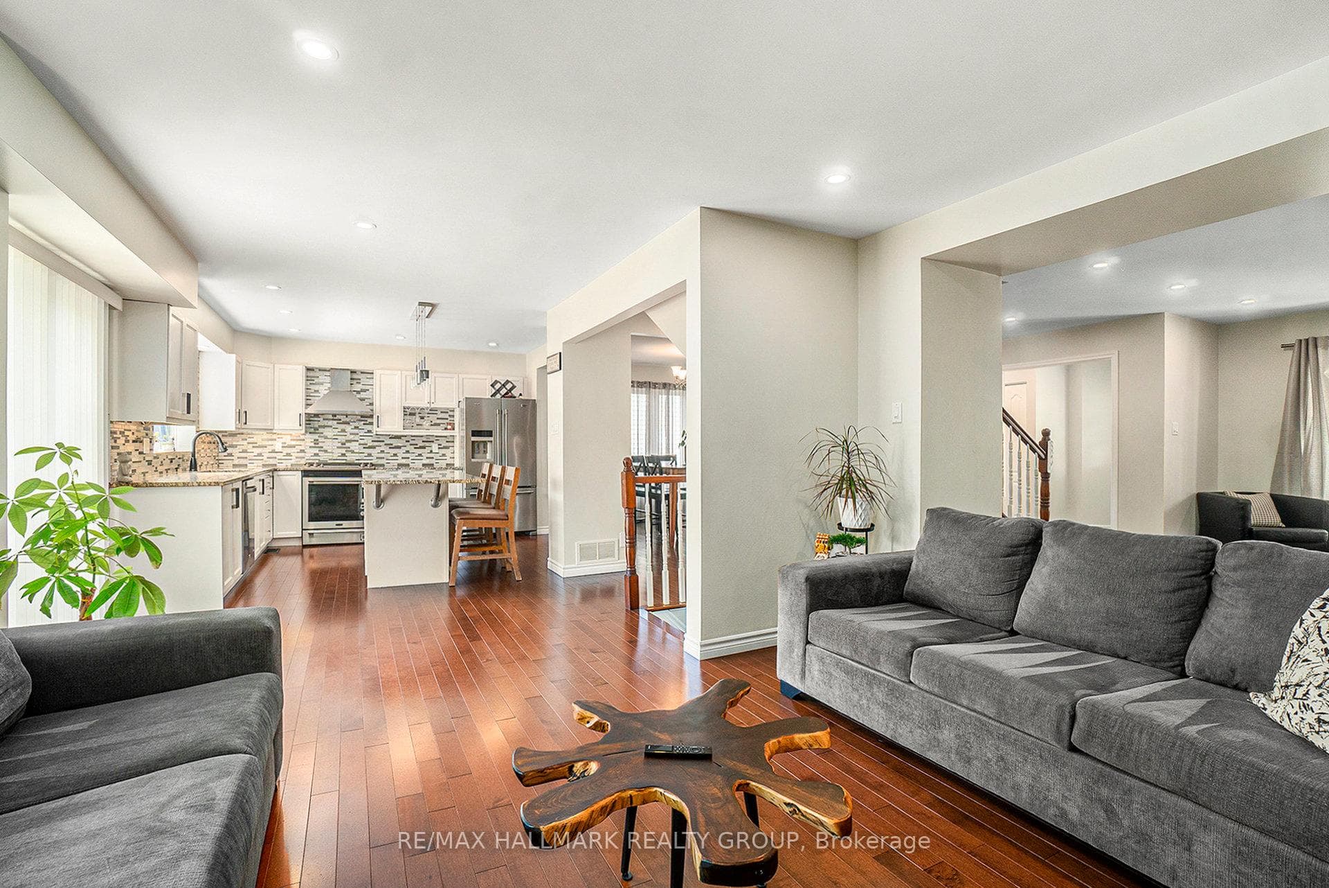 11 Ellisson Way photo 6