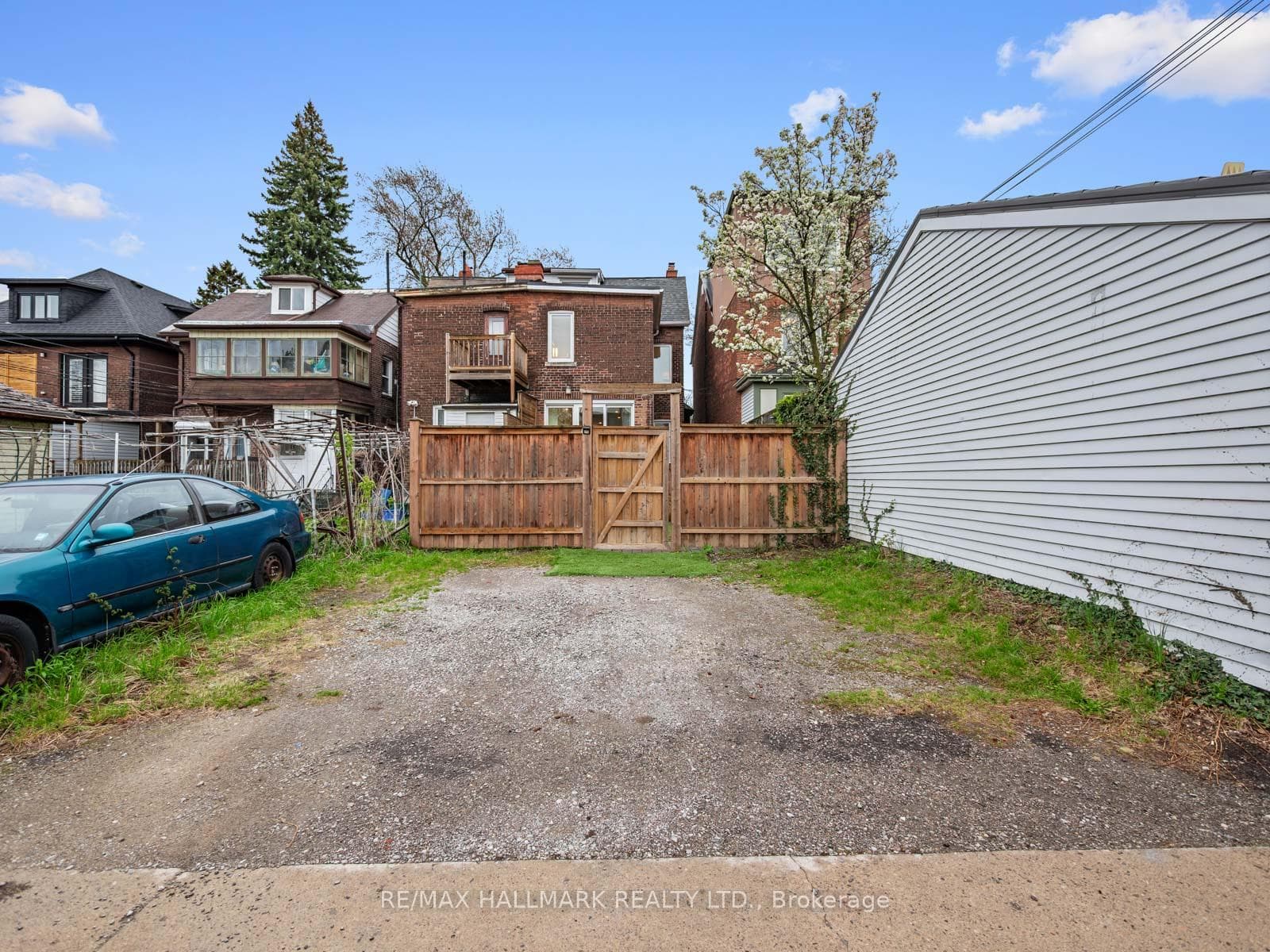 16 Bain Avenue photo 47