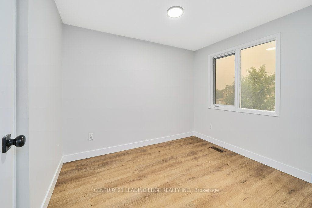 137 Timber Mill Avenue photo 34