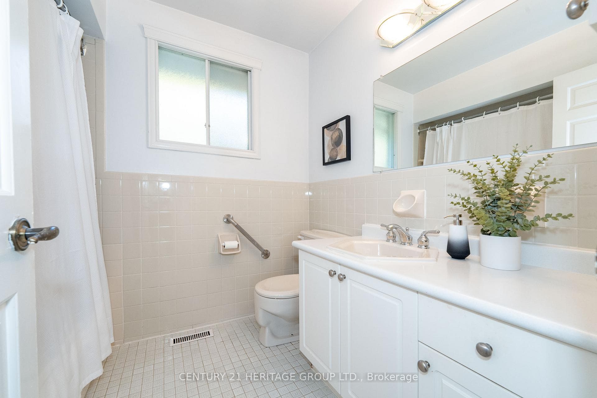 34 Barkwood Crescent photo 22