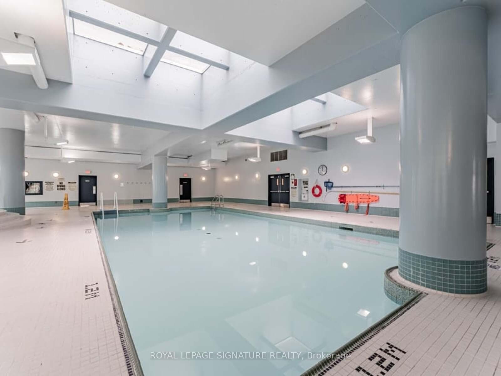 10 Queens Quay Unit 709 photo 32