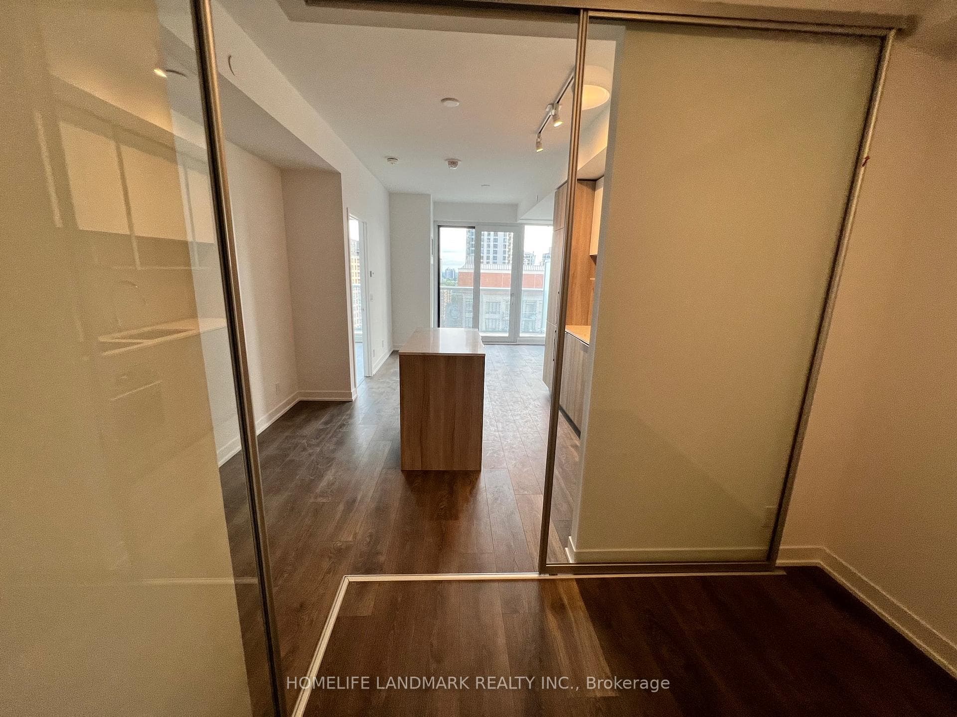 15 Holmes Avenue Unit 1512 photo 11