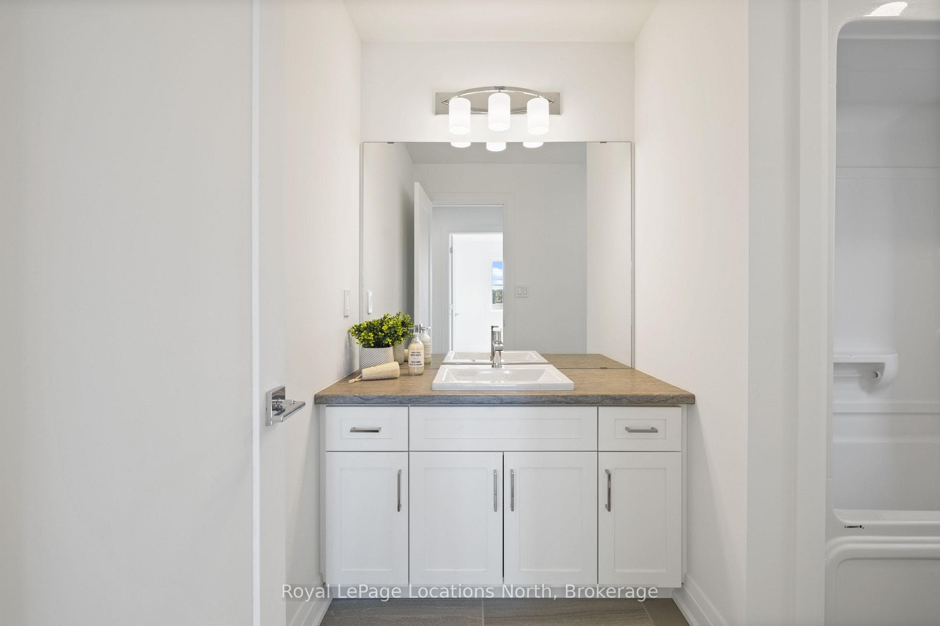 28 Swain Crescent photo 31