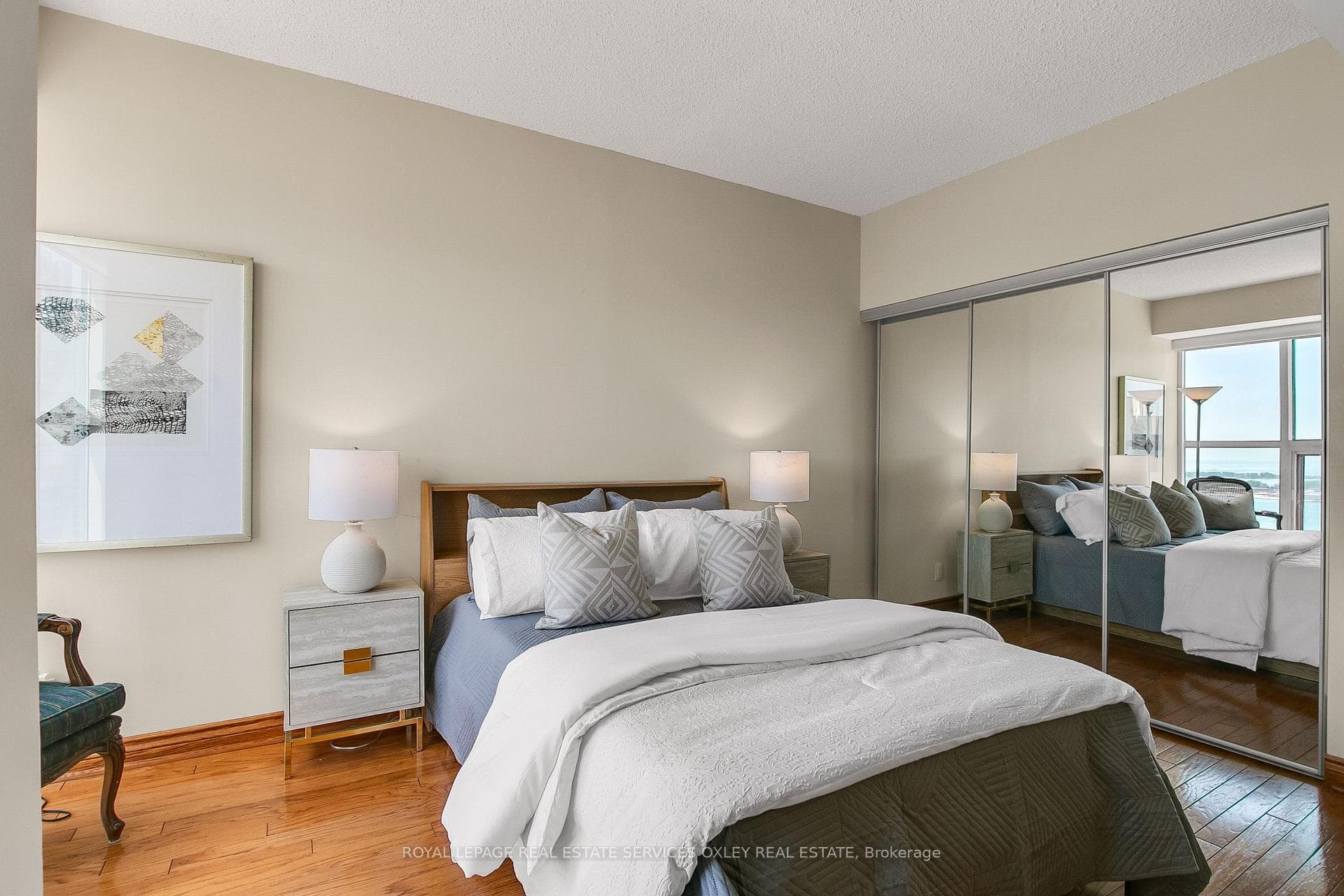 99 Harbour Square Unit PH04 photo 22