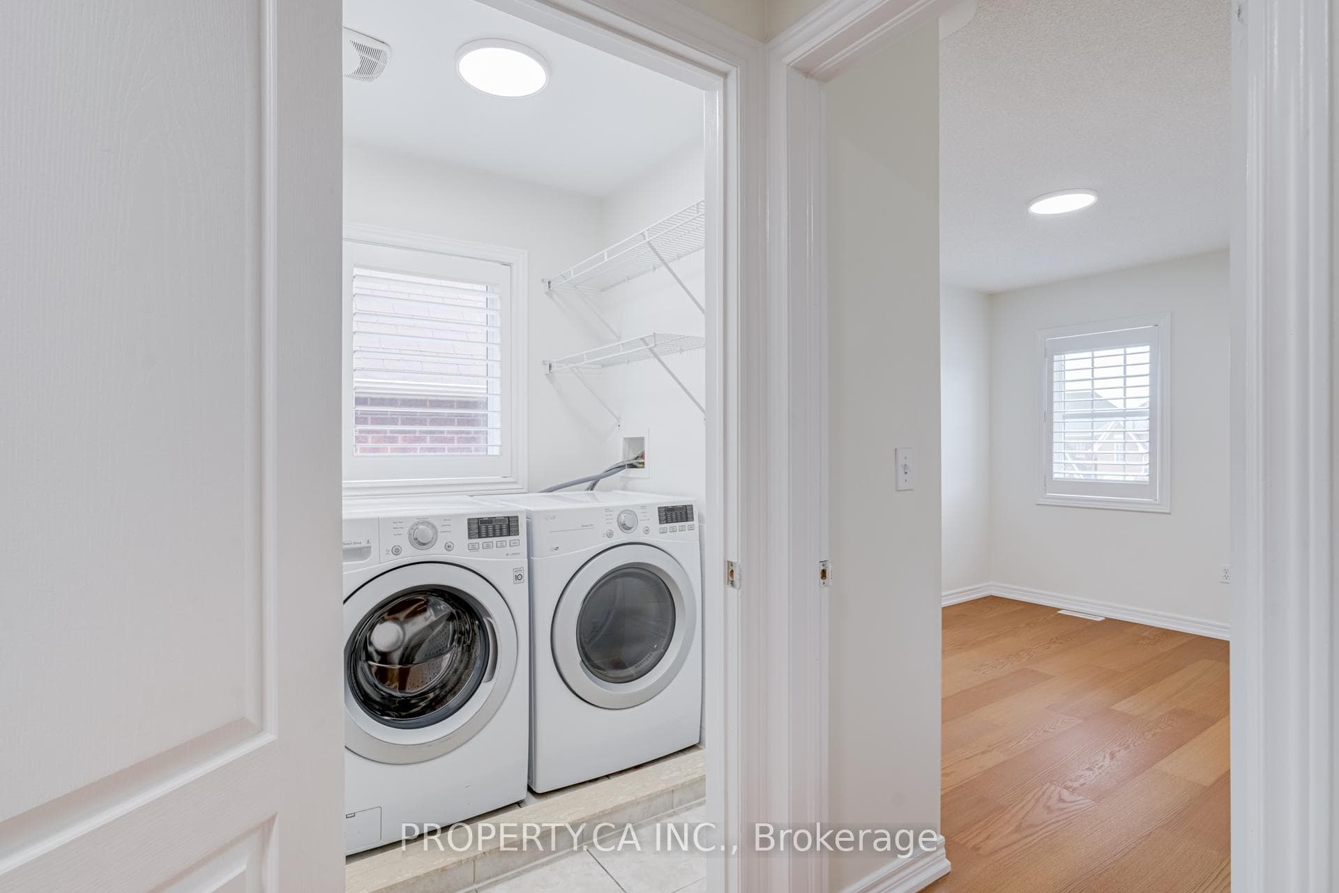 3347 Eglinton Avenue photo 36