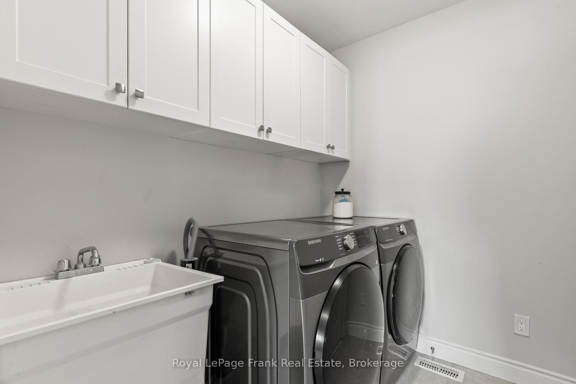 12 Coldbrook Drive photo 14