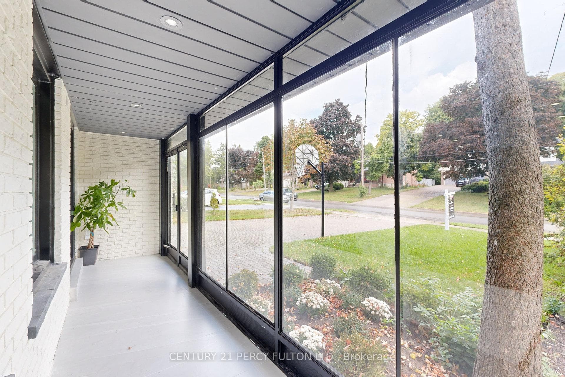 78 Agincourt Drive photo 2