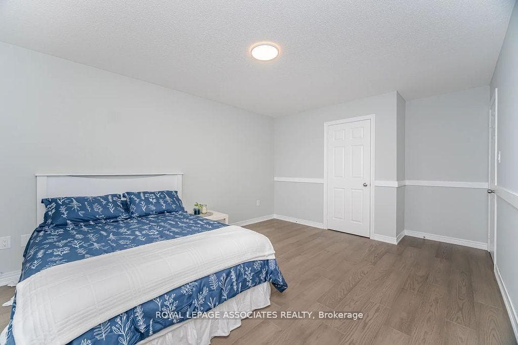 64 Atherton Avenue photo 33