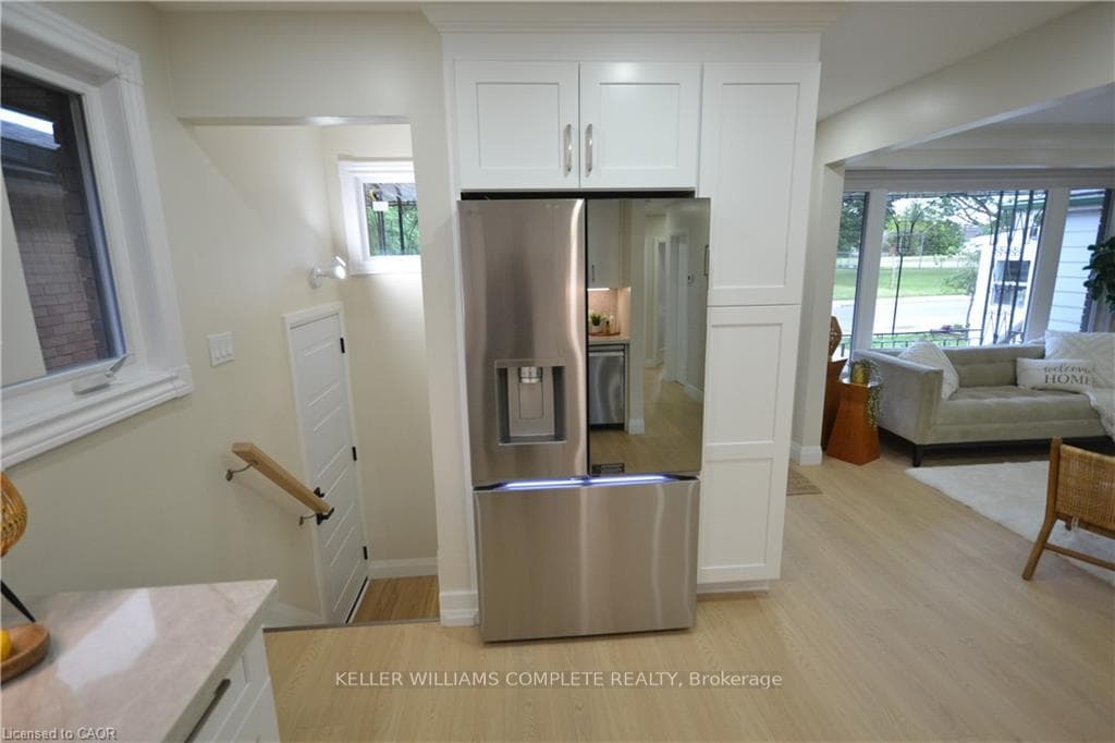 101 REID Avenue photo 10