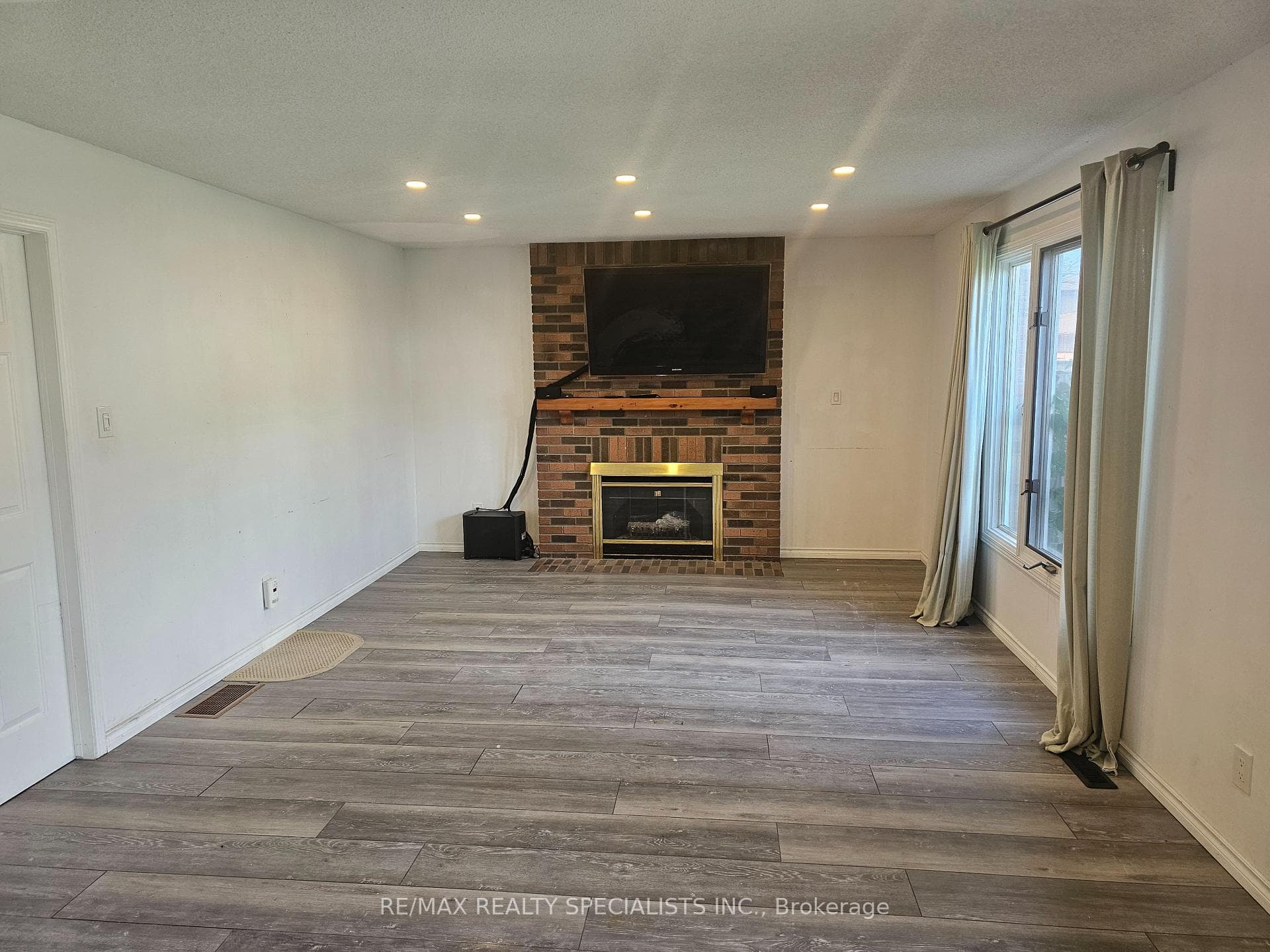 283 Delancey Boulevard photo 7