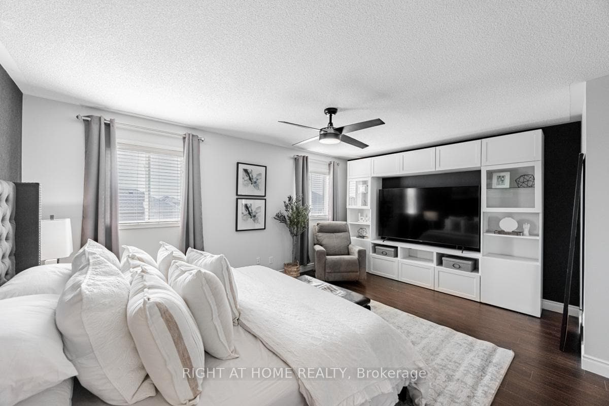668 Rossellini Drive photo 17