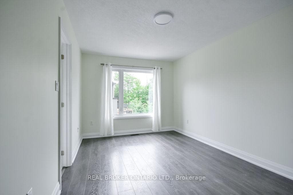 199 Ardagh Road Unit 18 photo 40