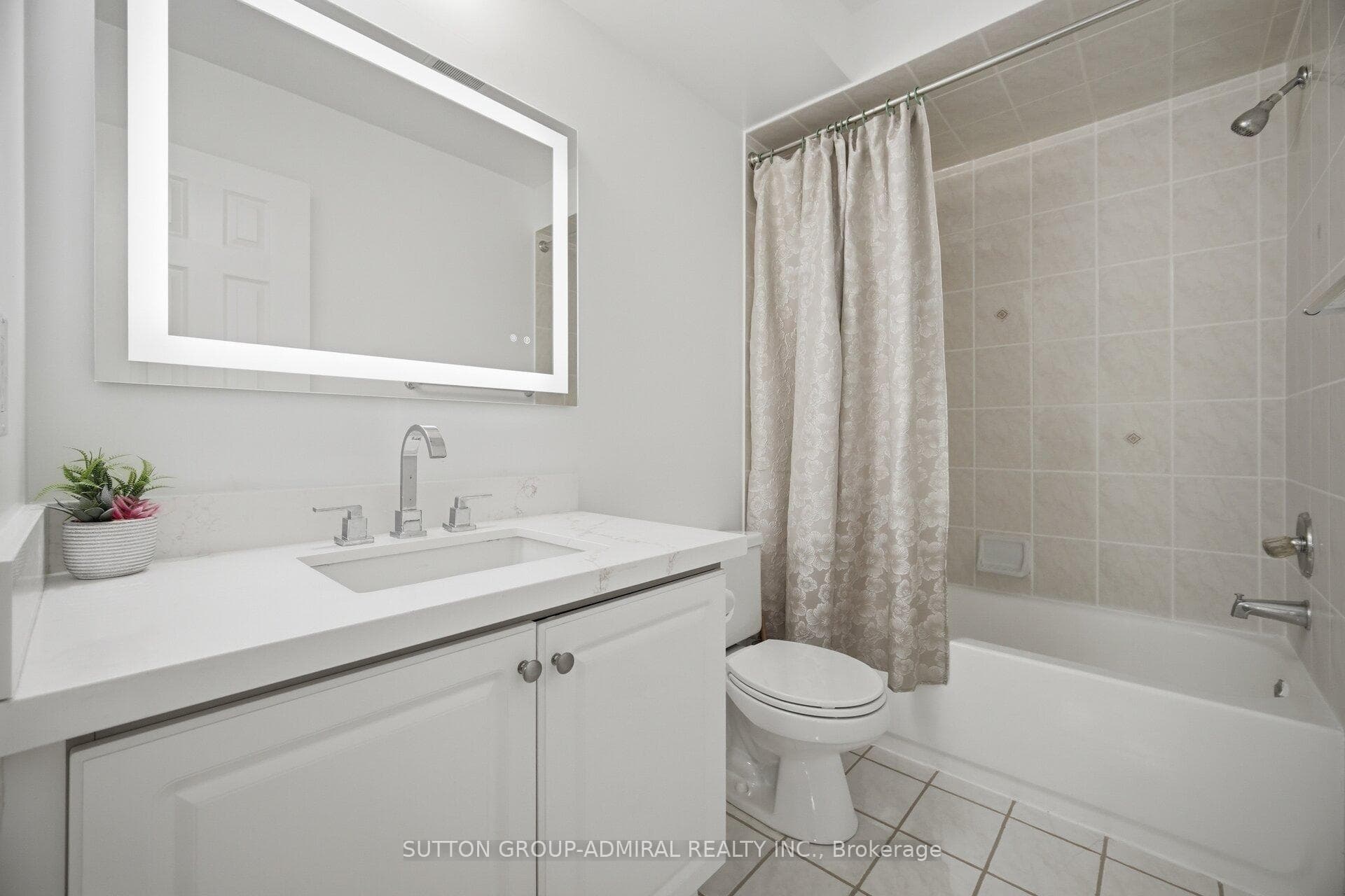 190 Bantry Avenue photo 22