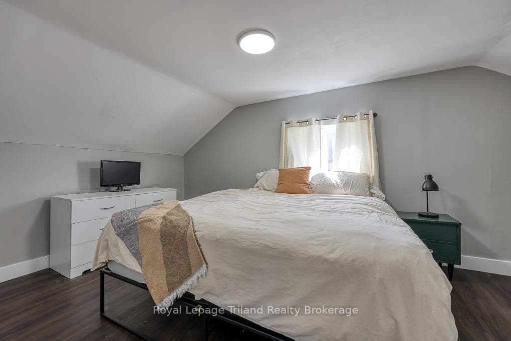 138 Thames Street photo 28