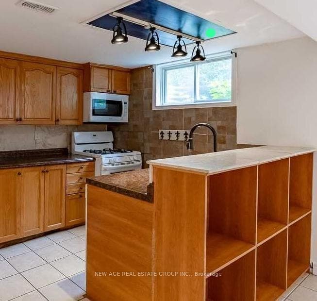 467 Limeridge Road photo 24