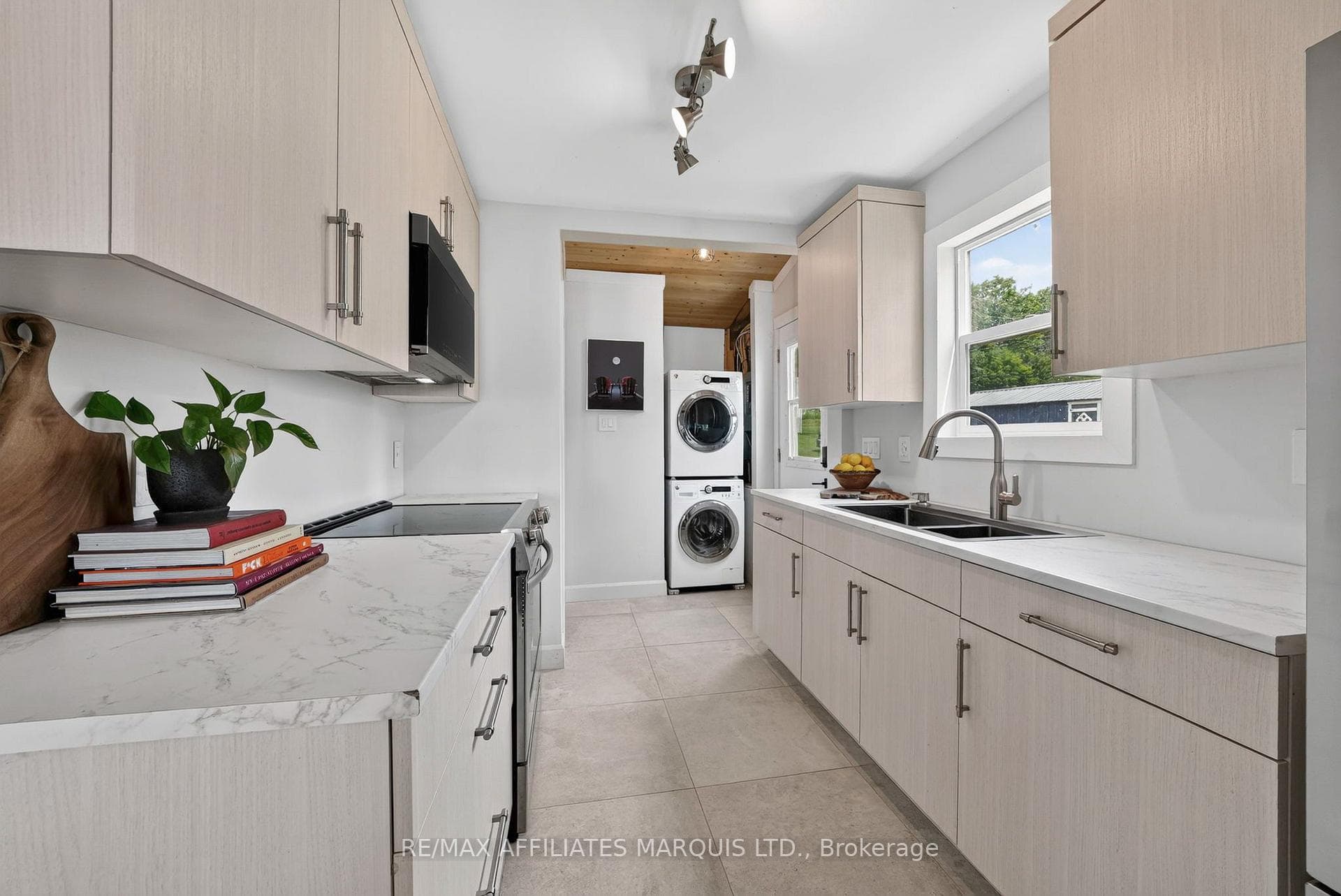 19 Hamilton Island Road photo 19