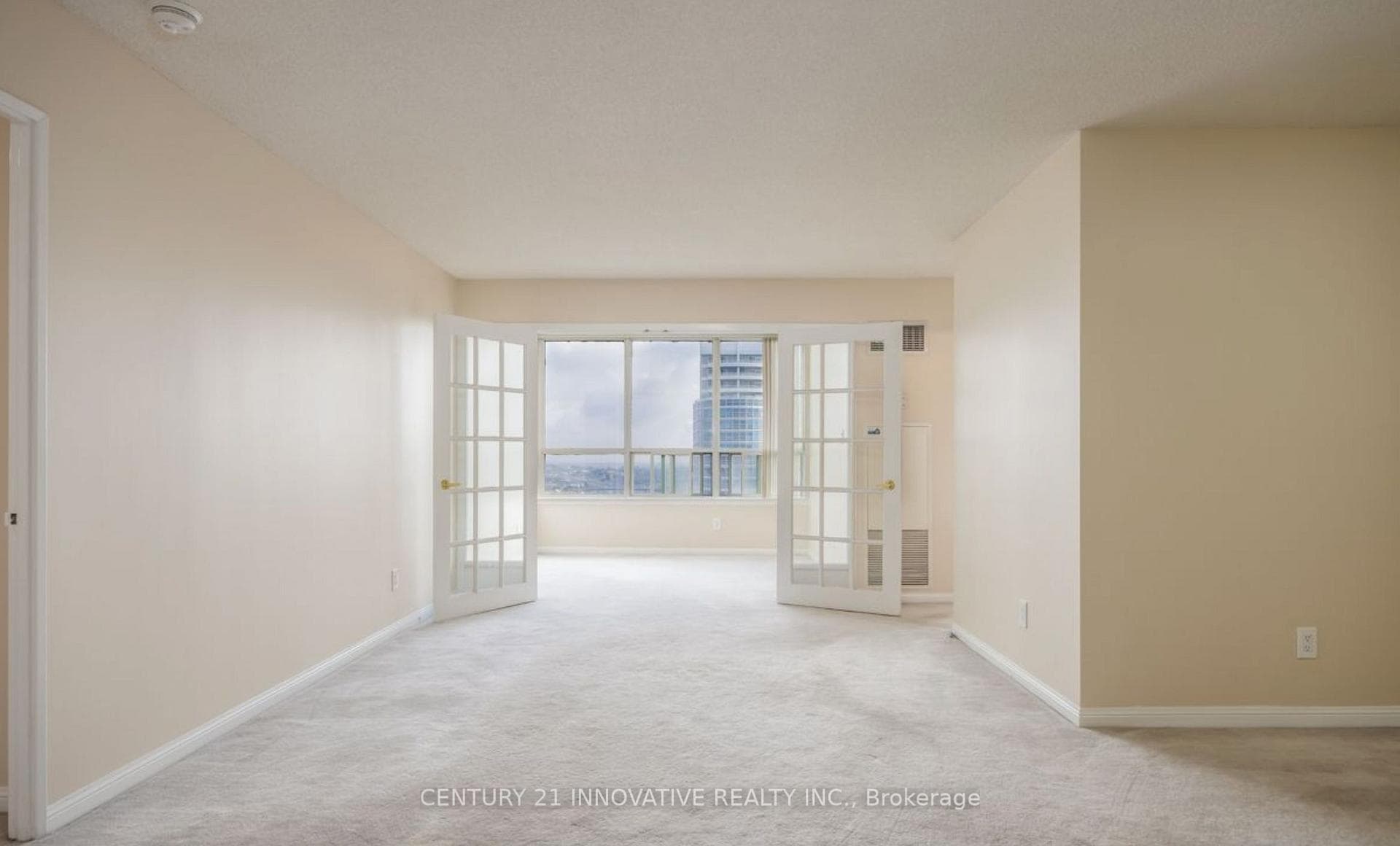 88 Corporate Drive Unit 2817 photo 5