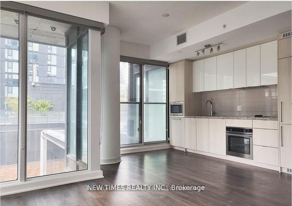 125 Blue Jays Way Unit 902 photo 6