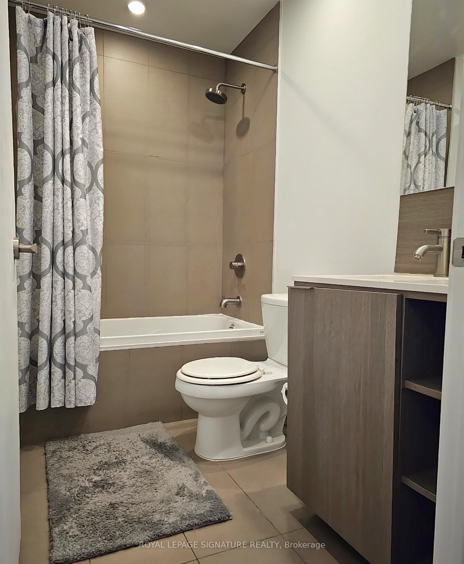 170 Sumach Street Unit 2209 photo 5
