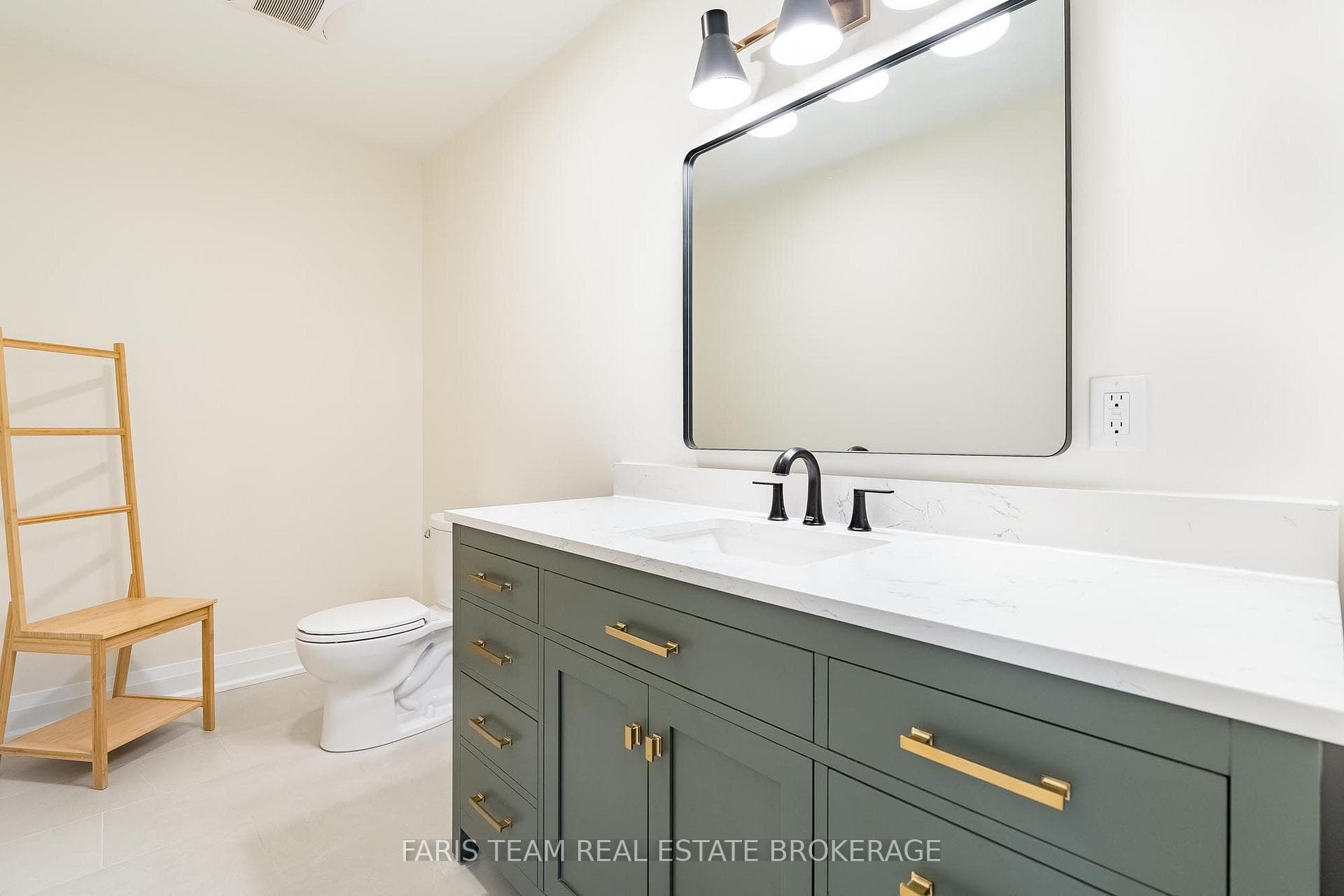 58 Woodcrest Road photo 26