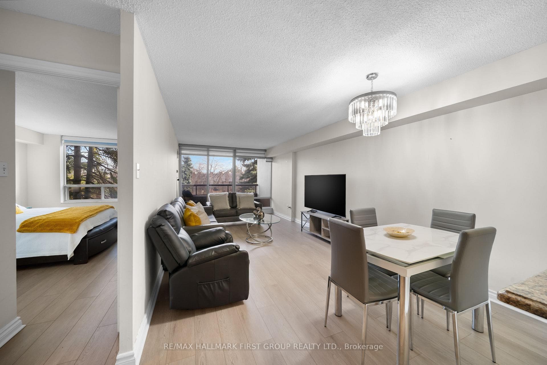1200 Don Mills Road Unit 303 photo 6