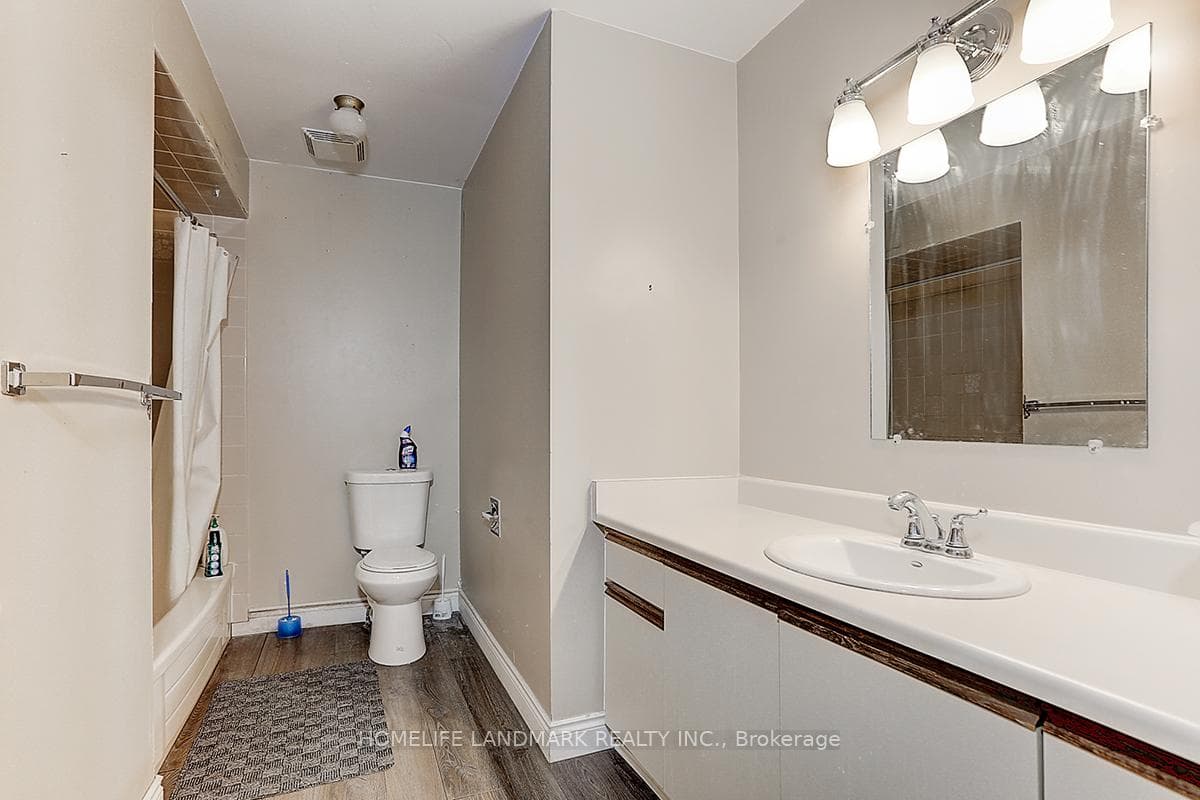 26 Amberglen Court photo 20