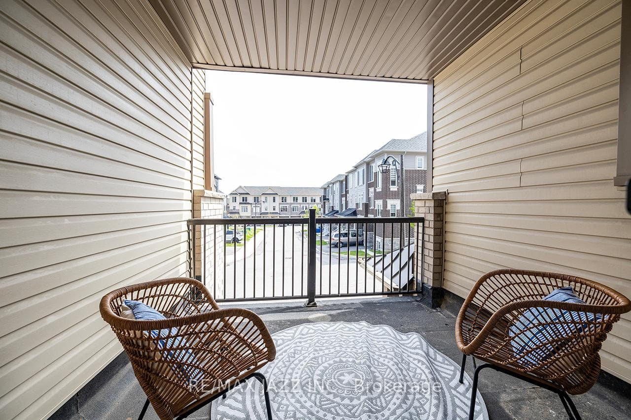 74 Ambereen Place photo 17