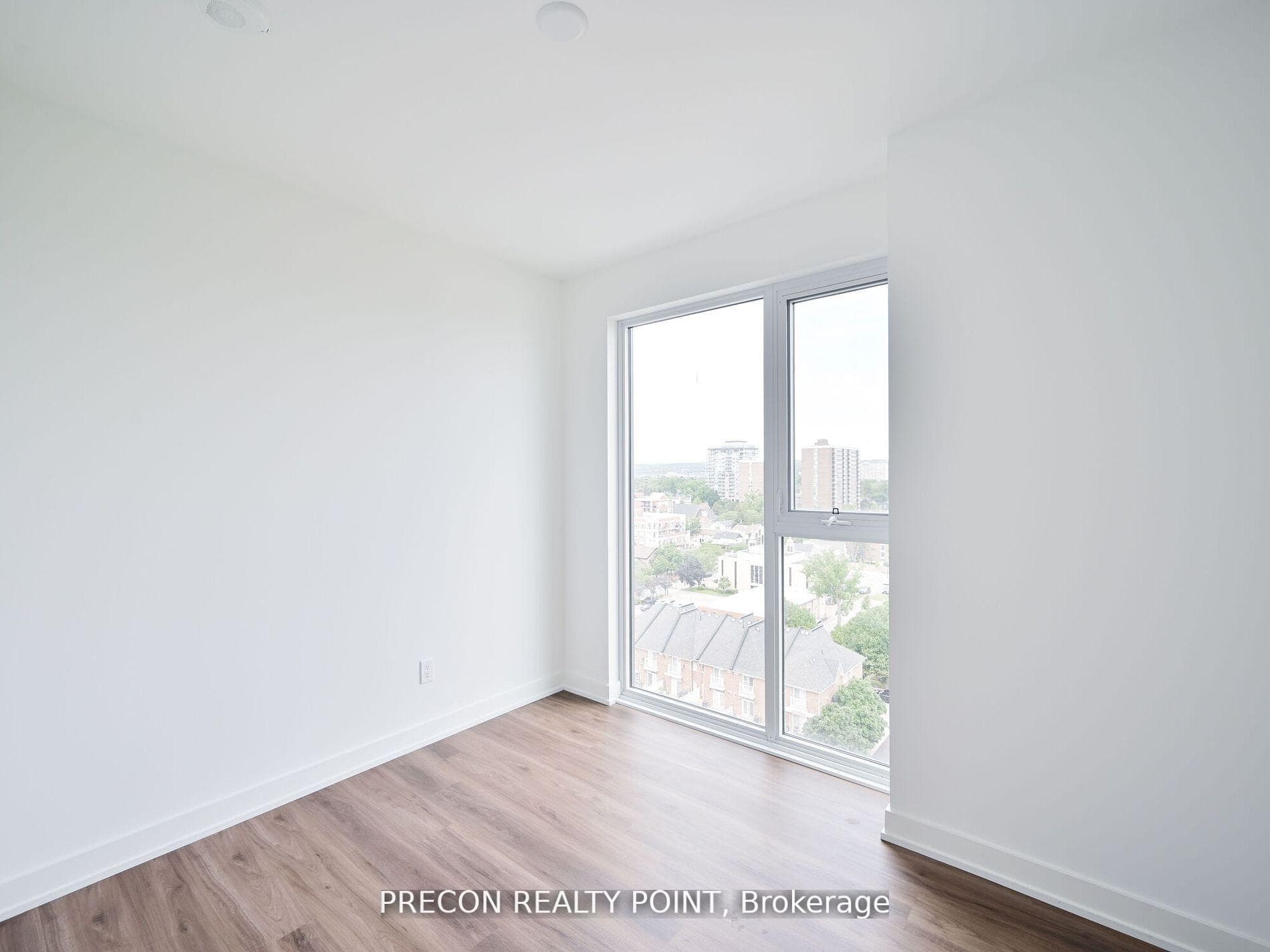 370 Martha Street Unit 902 photo 12