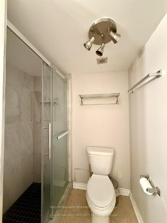 1356 Meadowlands Drive Unit 305 photo 20