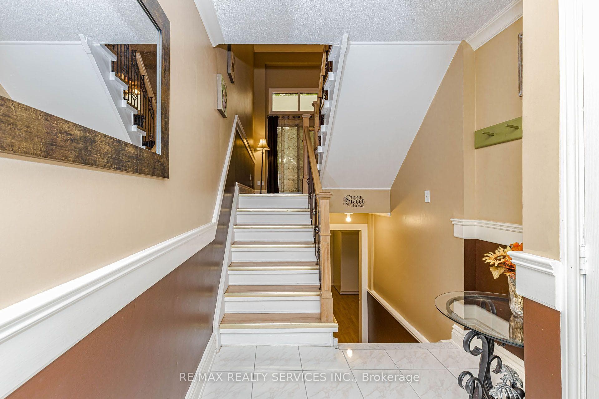 47 Dawson Crescent photo 5