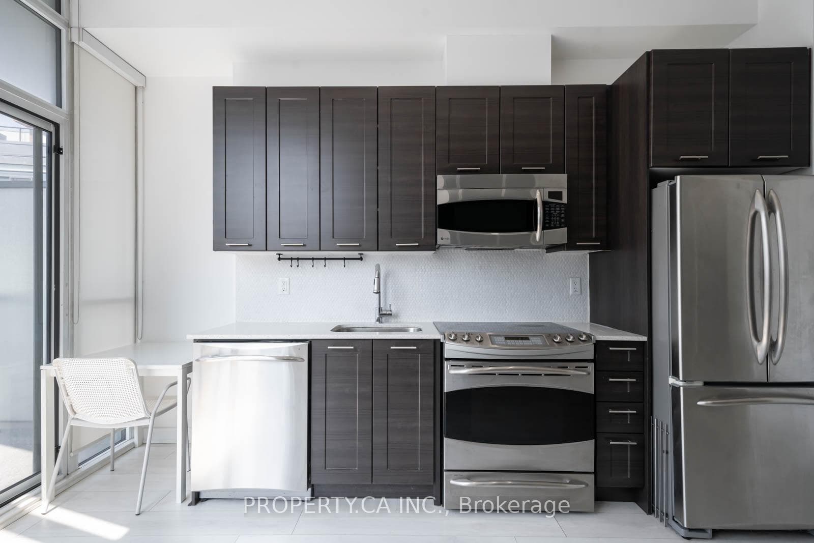 169 Fort York Boulevard Unit 810 photo 14