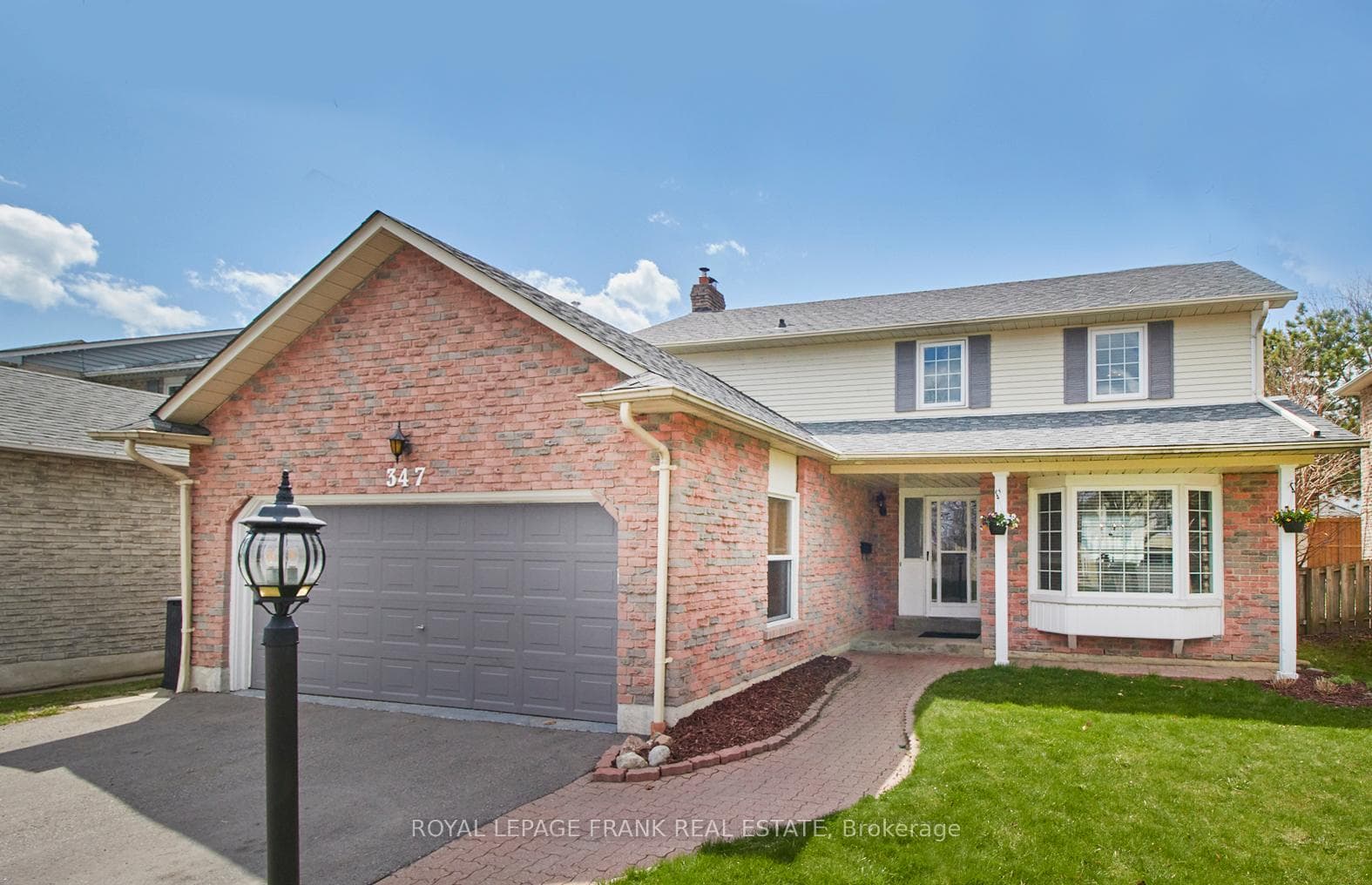 347 Prince Of Wales Drive photo 2