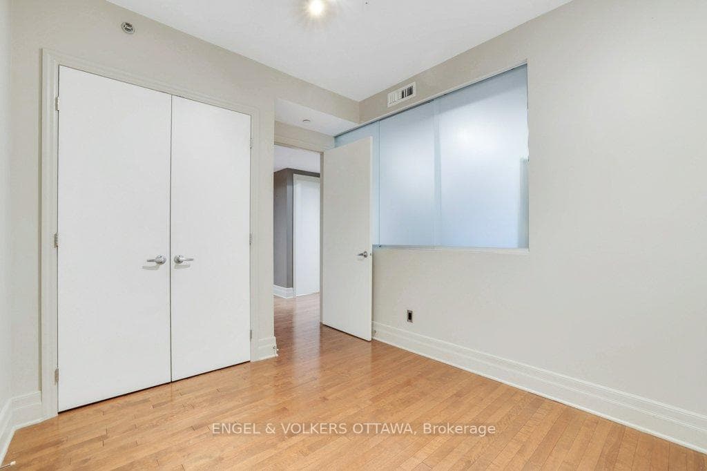 808 Bronson Avenue Unit 209 photo 12