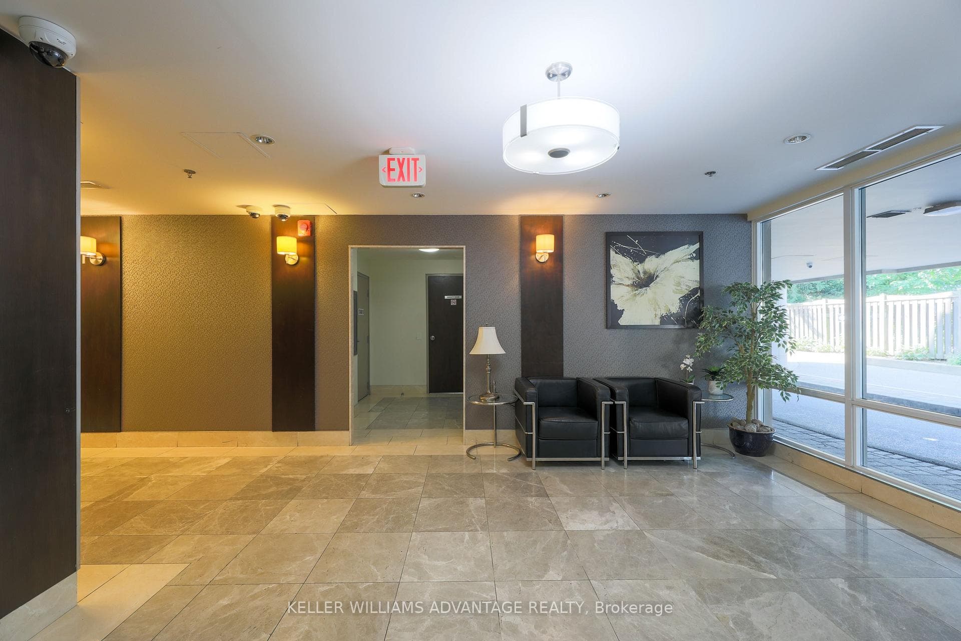 801 Sheppard Avenue Unit 512 photo 19