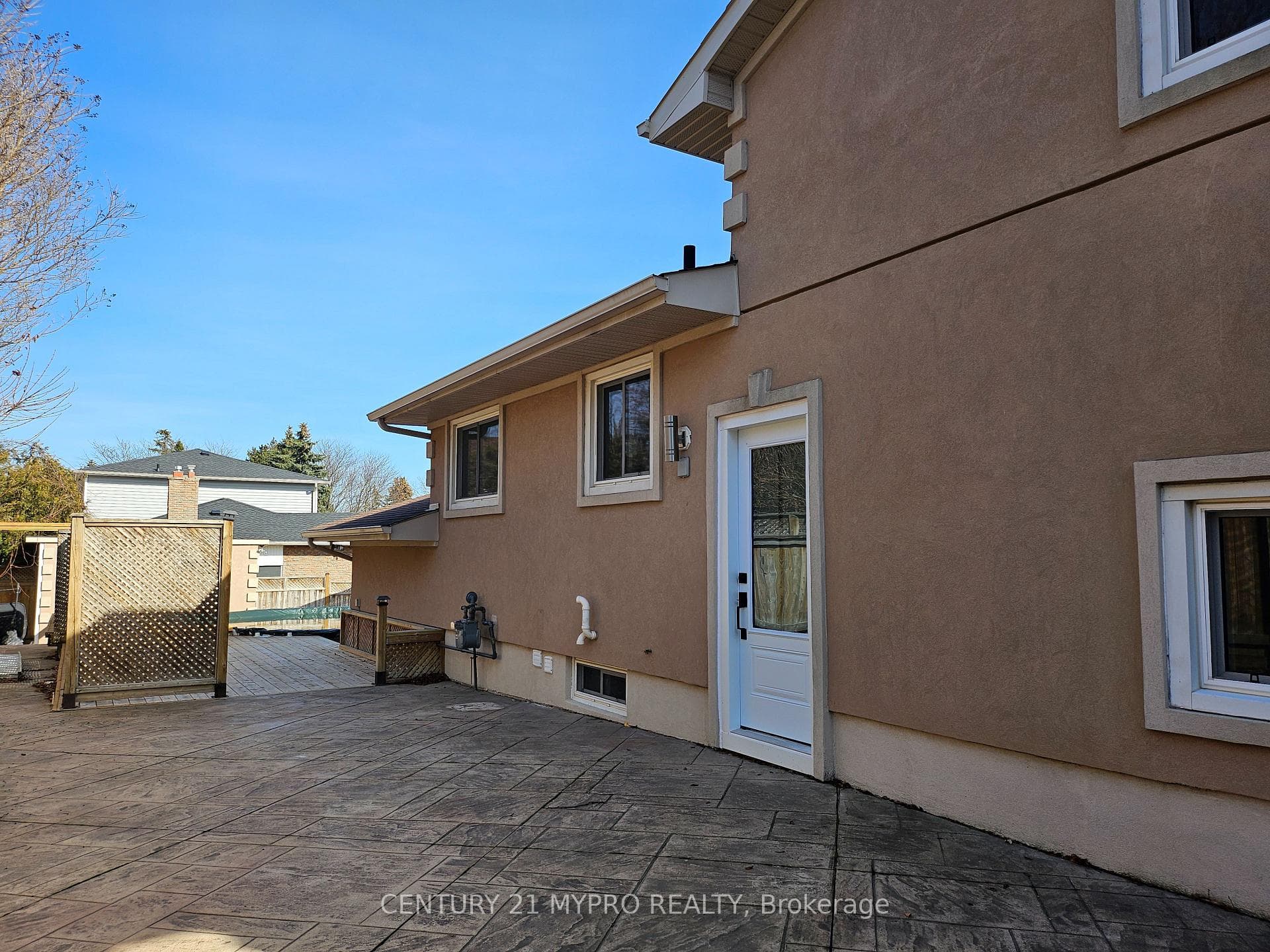 2135 Cobblestone Drive photo 25