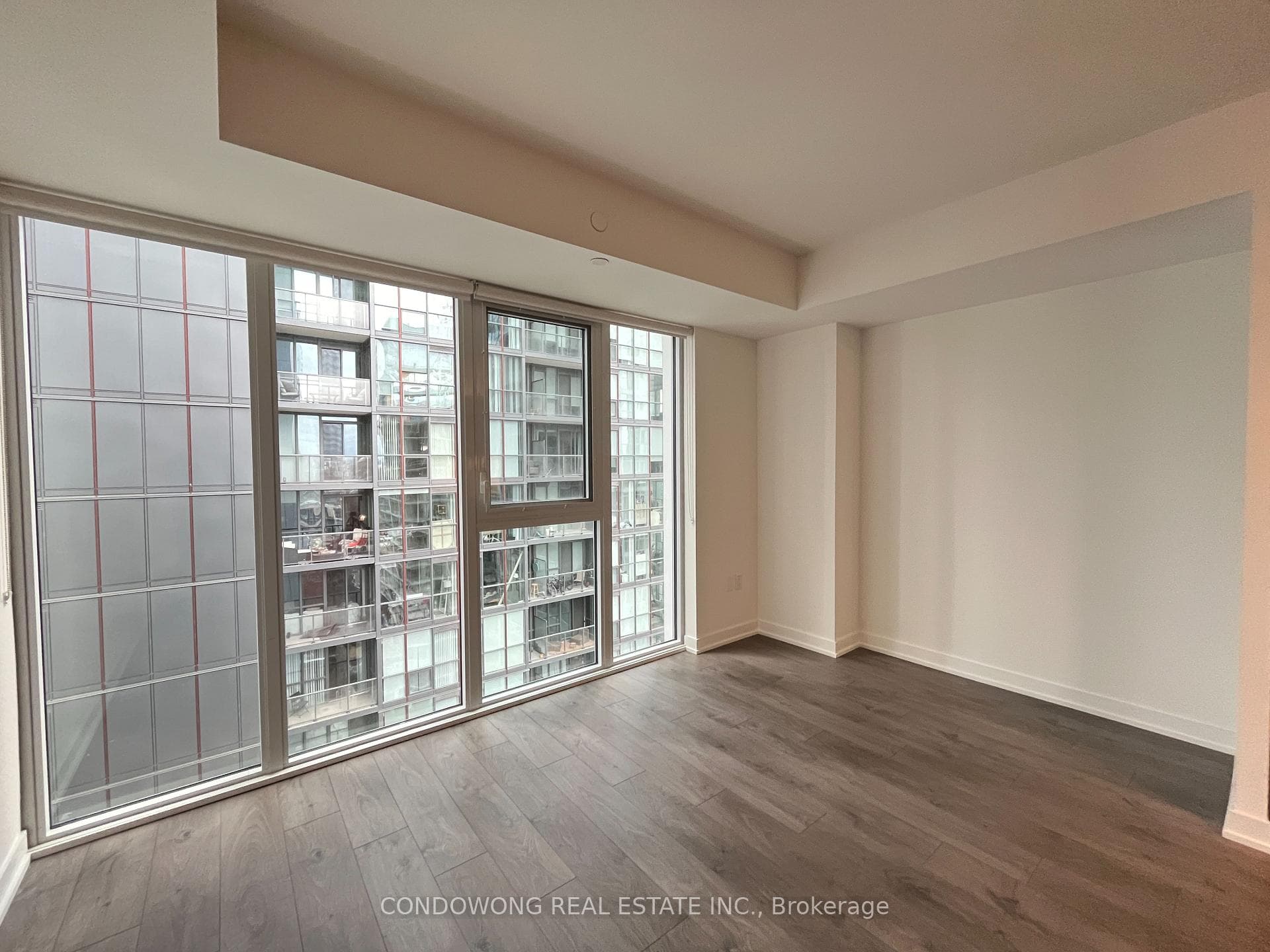 357 King Street Unit 2309 photo 21