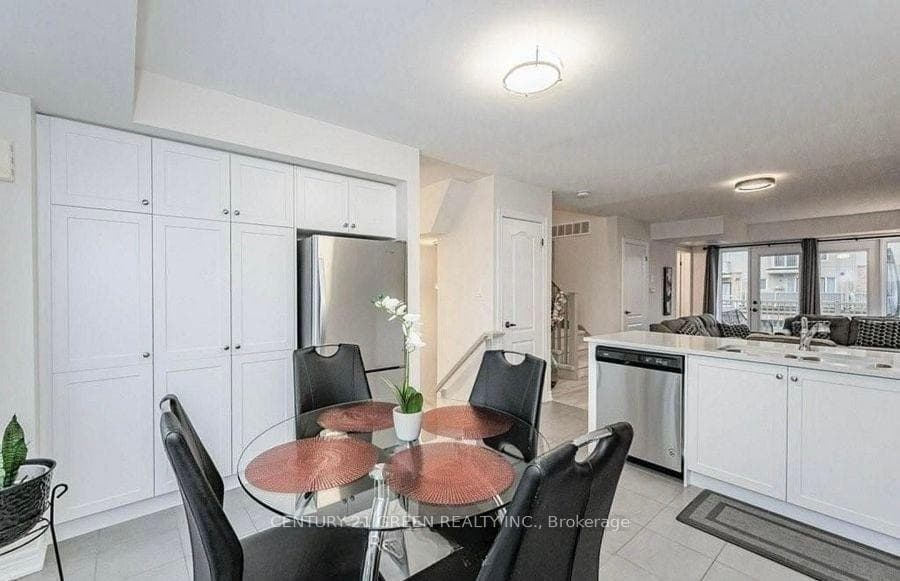 124 Watson Parkway Unit 10 photo 5