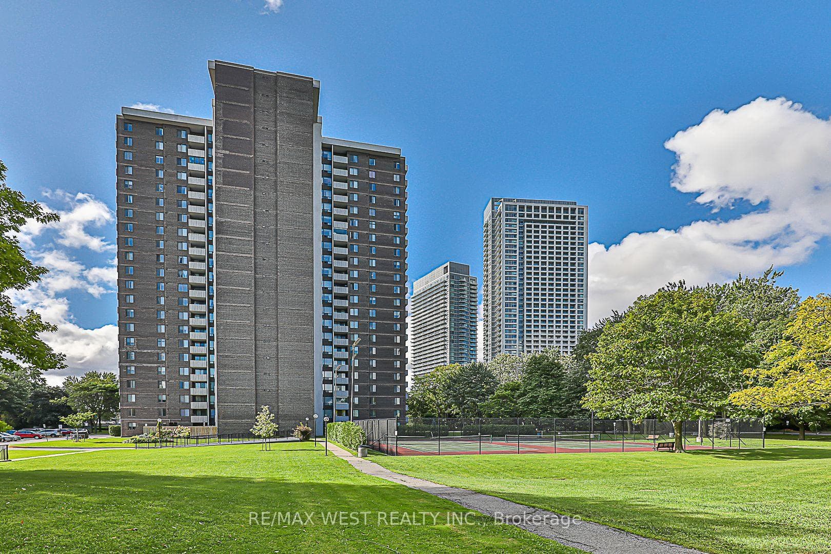 1900 Sheppard Avenue Unit 1809 photo 23