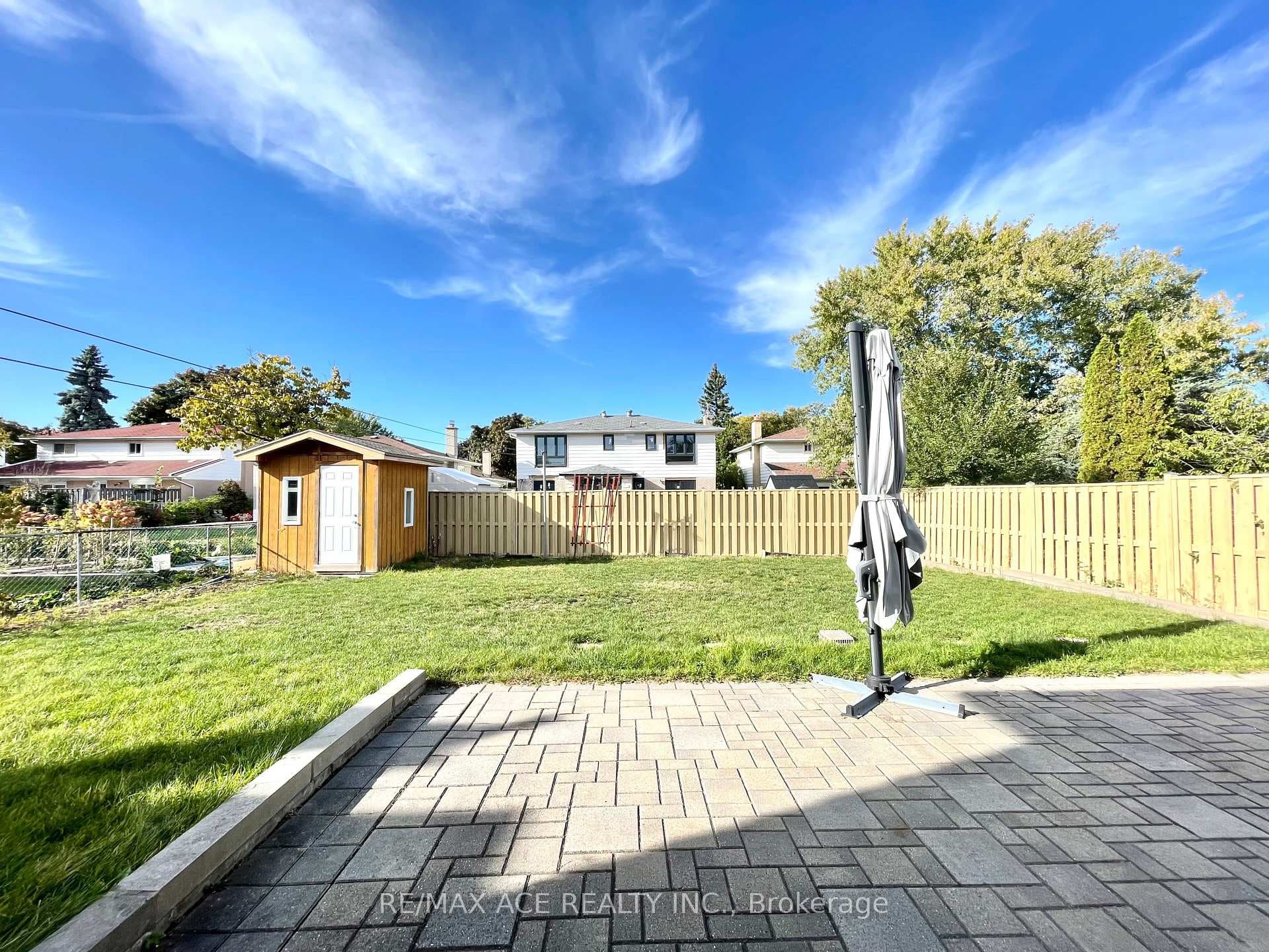 16 Wardencourt Drive photo 38