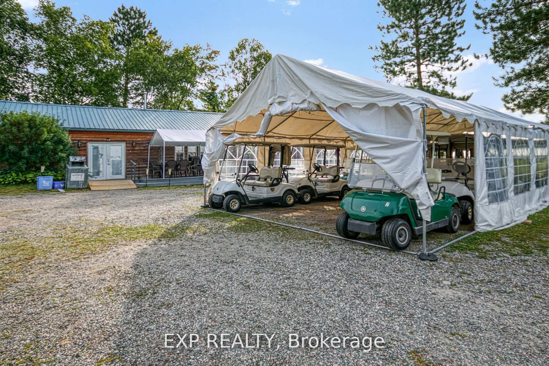725 Lochhead Drive photo 21