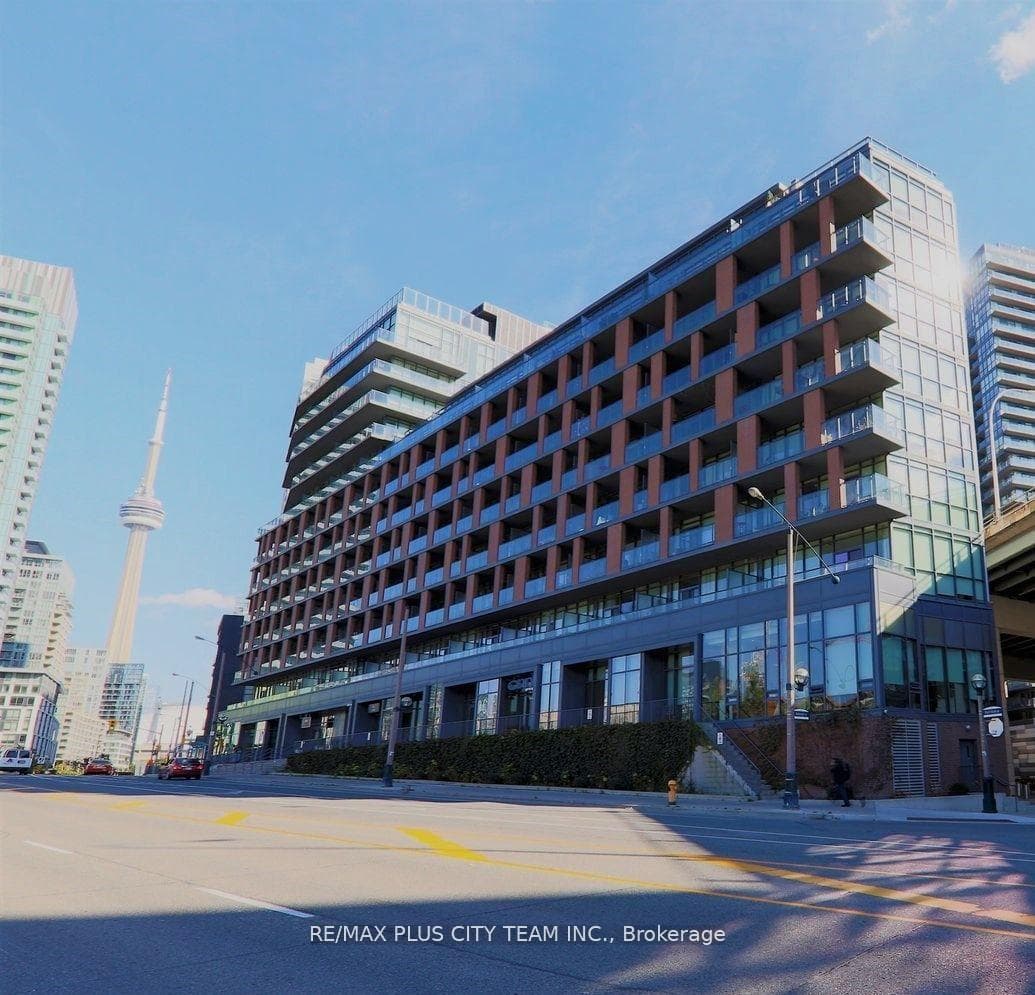 169 Fort York Boulevard Unit 806 photo 1