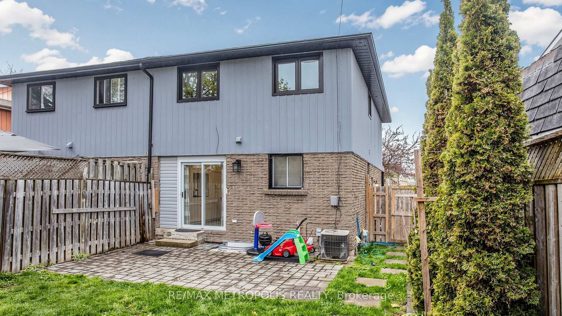 334 Killarney Court photo 32
