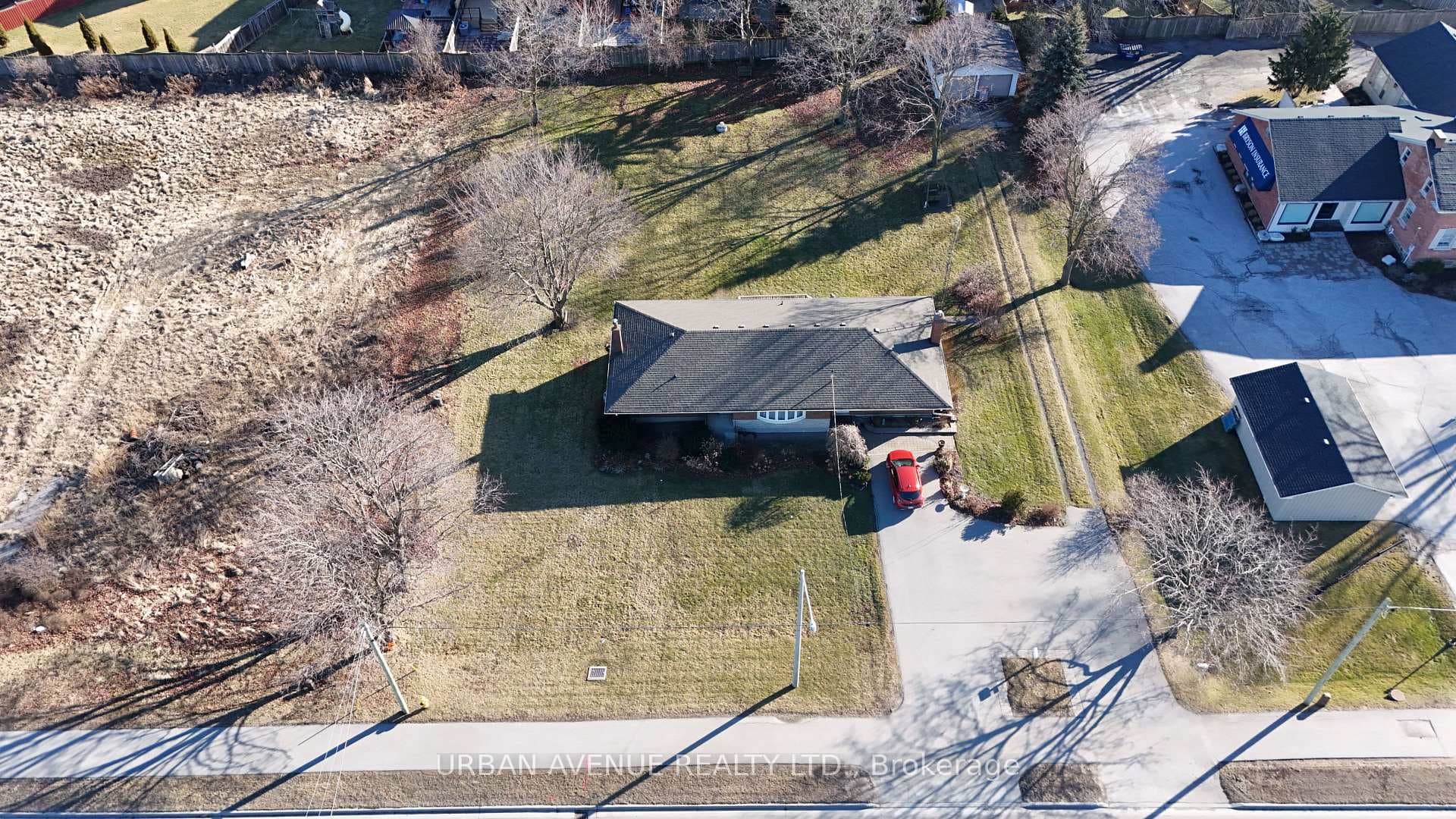 553 Bayly Street photo 1