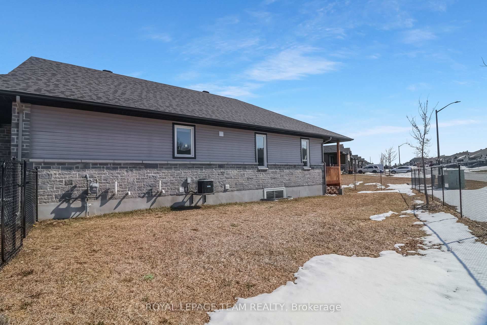 20 Seabert Drive photo 37