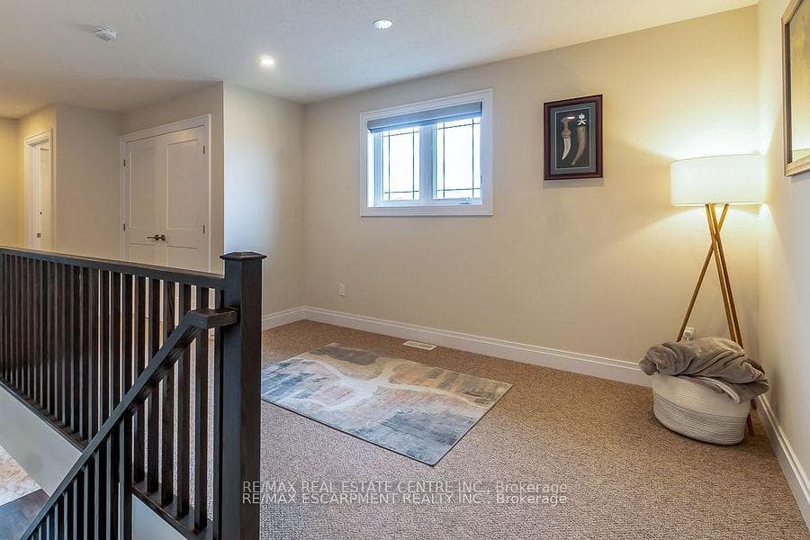 41 Westfield Crescent photo 8