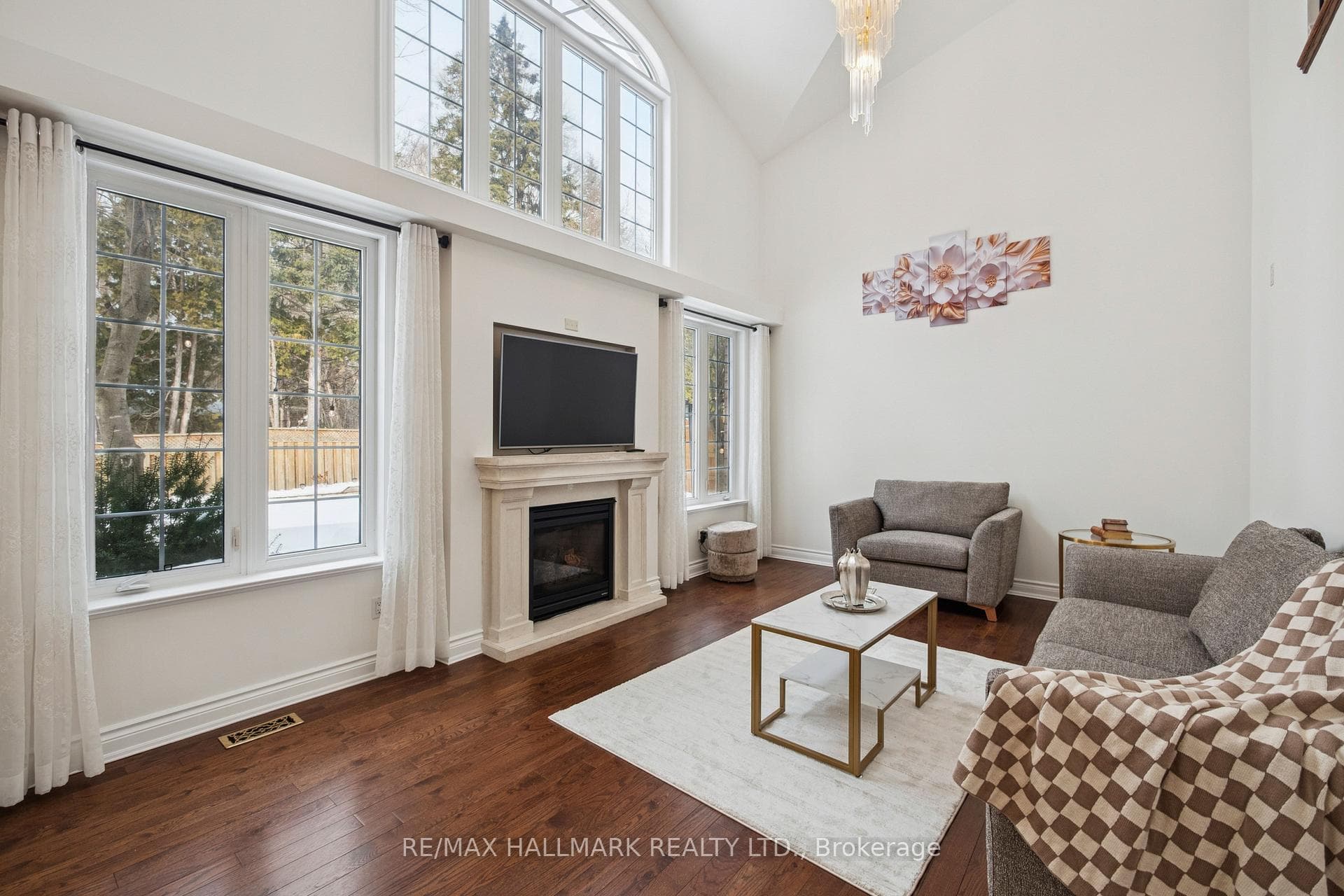 6 Guinevere Court photo 18