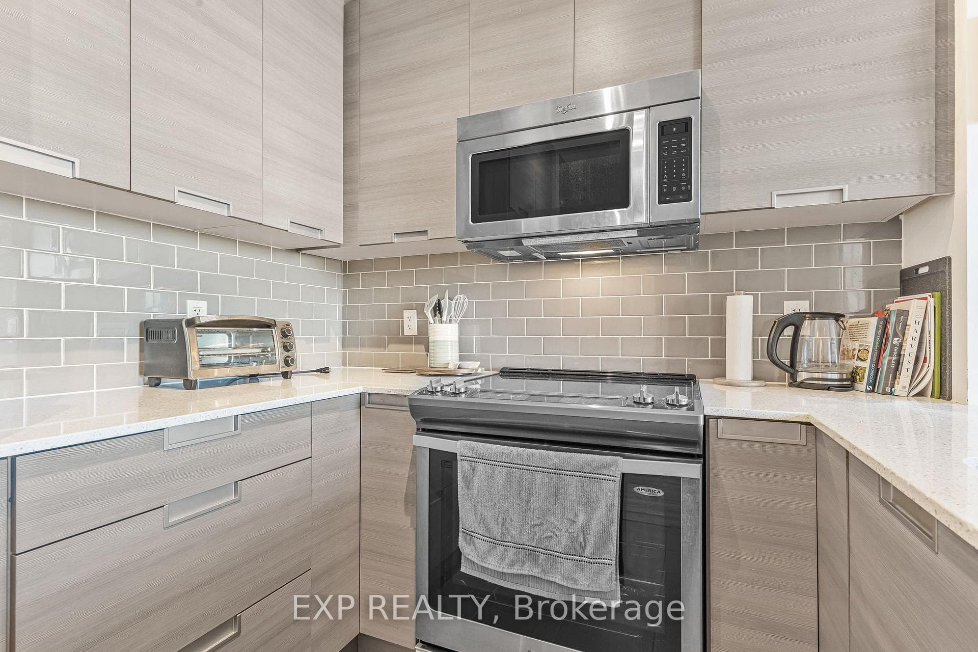 75 Eglinton Avenue Unit 1901 photo 13